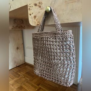 Brown straw crossbody bag